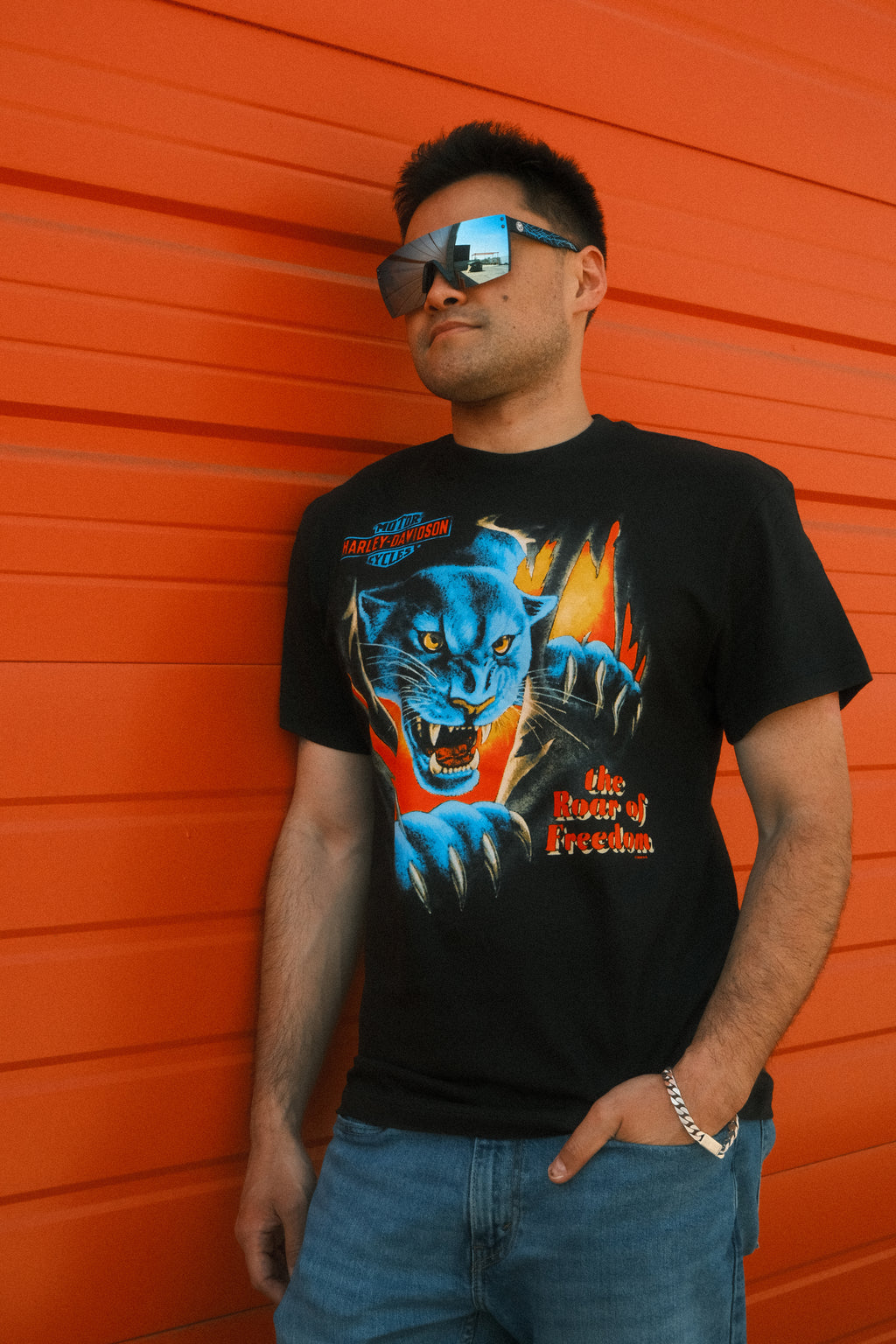 Roar of Freedom - T-Shirt