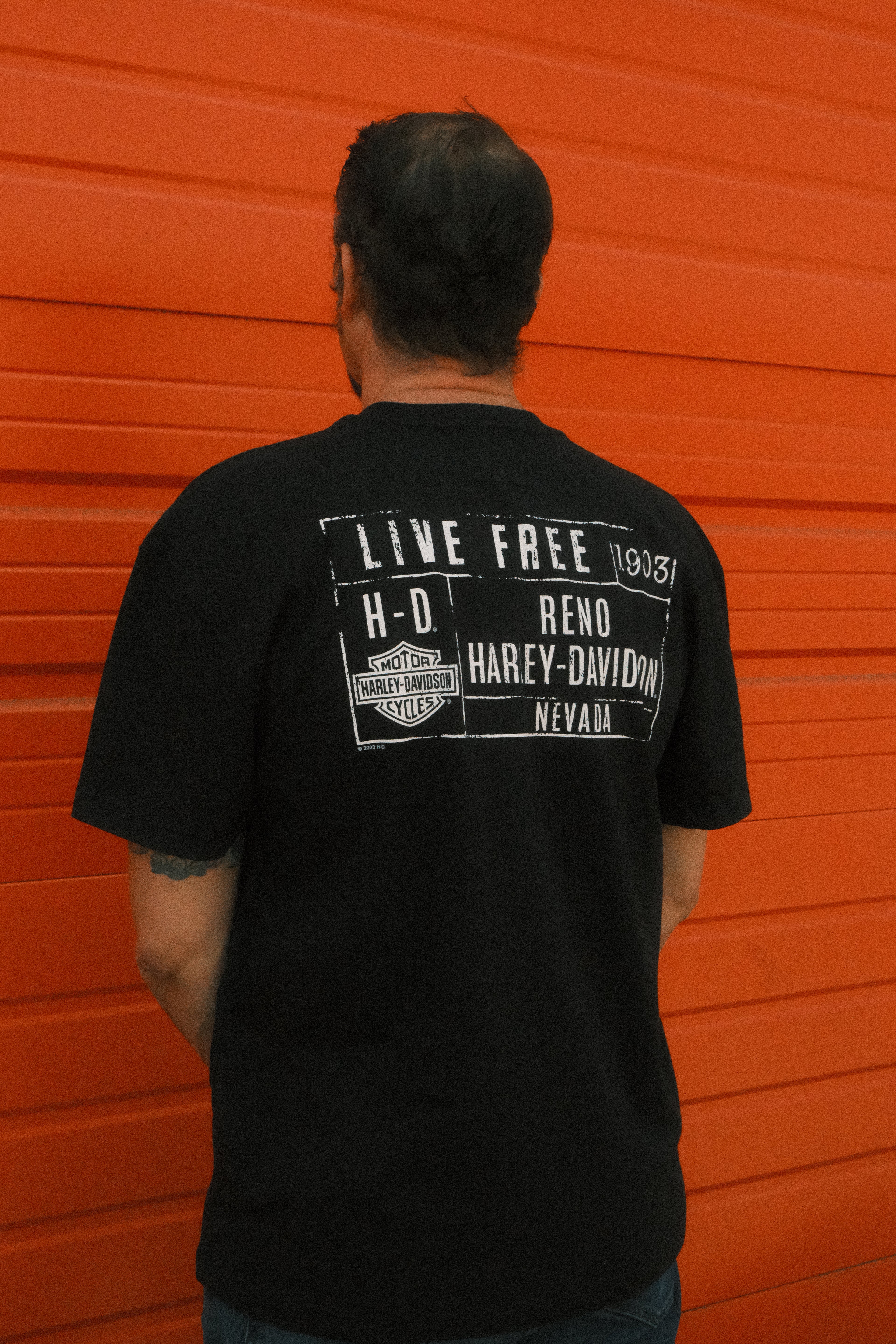 Free Banner Storm - T-Shirt